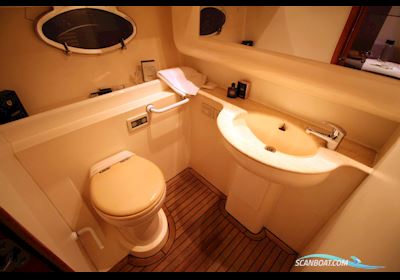 Pershing 43 HT Motorbåt 2003, med Man D2876LE404 motor, Holland