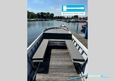 Pontoon M4 Motorbåt 1944, med Suzuki motor, Holland