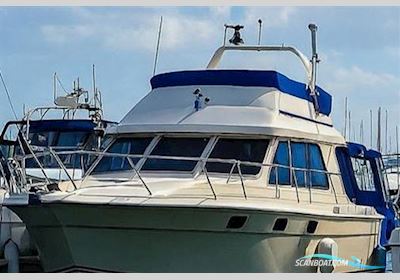 Princess 35 Motorbåt 1989, med 2 x Cummins 6BT A9 250hp Diesel with 3 blade propellers motor, England