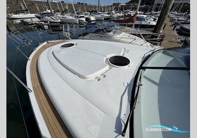 Princess V42 Motorbåt 2011, med Volvo Penta motor, England