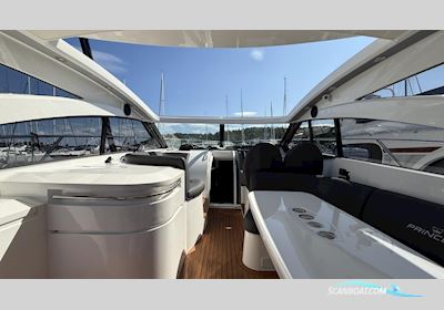 Princess V45 Motorbåt 2010, med 2x Volvo Penta D6 370 Ca, 360h motor, Sverige