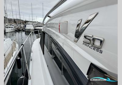 Princess V50 Motorbåt 2022, med Volvo Penta motor, Frankrike