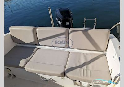 Quicksilver  675 Activ Motorbåt 2013, med Mercury  motor, Frankrike