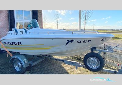 Quicksilver 425 Open Sundeck Motorbåt 2006, med Honda motor, Holland