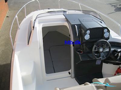Quicksilver Activ 555 Cabin m/Mercury F80 hk EFI 4-takt Motorbåt 2025, Danmark