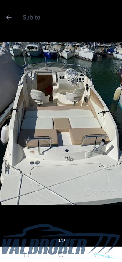 Quicksilver Activ 640 Cabin Motorbåt 2011, med Mercruiser 4.3 motor, Italien