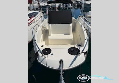 Quicksilver Activ 675 Open Motorbåt 2024, Frankrike