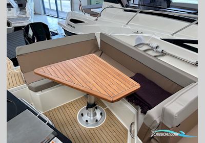Quicksilver Activ 805 Cruiser NY Motorbåt 2025, med Mercury 400 hk Verado 5.6 V10 motor, Danmark