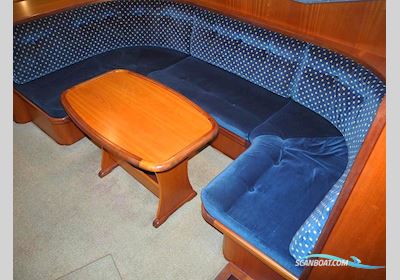 Radius 35 AK Cabrio Motorbåt 2003, med Iveco Aifo M8140.43R motor, Holland