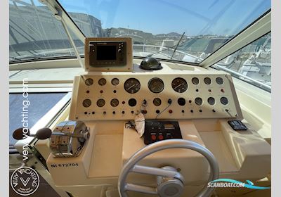Raffaelli Middle Day Motorbåt 1985, med Volvo Penta Tamd70E motor, Frankrike