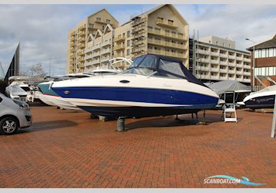 Rinker 232 Captiva Motorbåt 2005, med Mercruiser motor, England