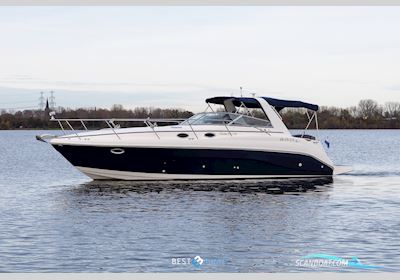 Rinker 342 Fiesta Vee Motorbåt 2002, med Mercruiser is Een Merk Van Inboard- en Sterndrive-Motoren Van de Amerikaanse Fabrikant Mercury Marine. Ze Staan Bekend om Betrouwbare, Krachtige Moto motor, Holland