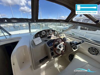 Rinker Fiesta Vee 342 Motorbåt 2003, med GM Motors motor, Holland