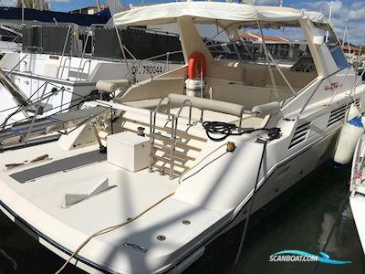 Riva 43 Tropicana Motorbåt 1992, med Cummins motor, Frankrike