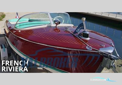 Riva Florida Motorbåt 1962, med Chris Craft 283 motor, Frankrike