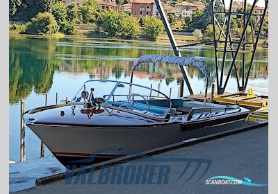 Riva JUNIOR Motorbåt 1968, med Riva motor, Italien