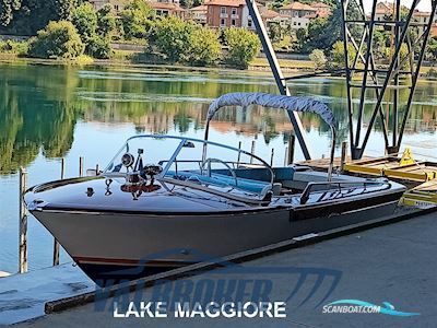 Riva Junior Motorbåt 1968, med Riva motor, Italien