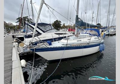 Sadler Yachts 32 Motorbåt 1978, med Beta B-25 motor, England