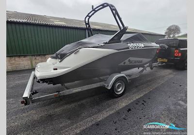 Scarab 195 Motorbåt 2018, med Rotax motor, England