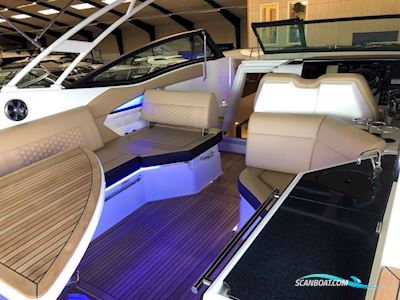 Sea Ray 320 Sundancer Motorbåt 2025, med MerCruiser  motor, Danmark