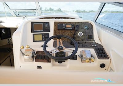 Sea Ray 330 Express Cruiser Motorbåt 1997, Holland