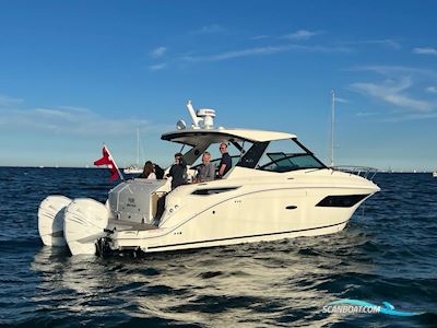 SeaRay 320 Sundancer Motorbåt 2021, med Mercuri
 motor, Danmark
