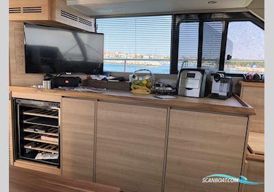 Sealine F 42 Flybridge Motorbåt 2013, med Volvo motor, Kroatien