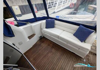 Sealine International F34 Motorbåt 2004, med Volvo TAMD 41B motor, England