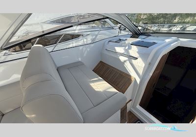 Sealine S330 Motorbåt 2016, med Volvo Penta motor, Sverige