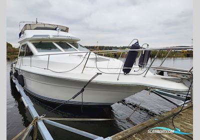 Searay 345 Flybridge Motorbåt 1989, med Volvo Tamd 41 motor, Sverige