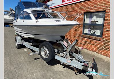 Skibsplast 555 HT m/Honda F100 hk og Brenderup trailer Motorbåt 2004, med Honda motor, Danmark