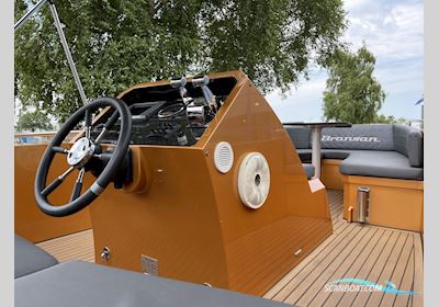 Sloep Tender Jet Bronson Hamilton Motorbåt 2014, med De Turbocompressor Levert Zelfs Bij Lage Toerentallen Goede Prestaties. motor, Holland