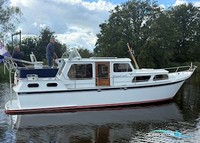 Smelne 1020 Motorbåt 1980, med Peugeot  motor, Holland