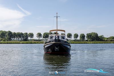 St. Jozef 1050 Salon Motorbåt 1985, med Volvo Penta is Een Toonaangevende Fabrikant Van Maritieme Aandrijfsystemen, Motoren en Accessoires, Bekend om Zijn Innovatieve en Betrouwbare Technol motor, Holland