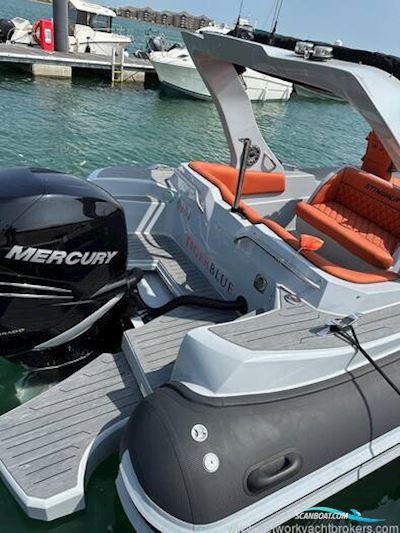 Stingher 900 GT Motorbåt 2022, med Mercury Verado motor, England