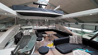 Sunseeker Manhattan 73 Custom Made- Stabi Motorbåt 2012, med Man Man motor, Tyskland