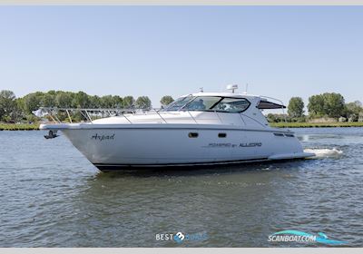 Tiara 4300 Sovran Motorbåt 2007, med Volvo Penta is Een Zweeds Merk Dat Wereldwijd Bekendstaat om Betrouwbare en Krachtige Scheepsmotoren en Aandrijfsystemen. Ze Leveren Zowel Diesel- al motor, Holland