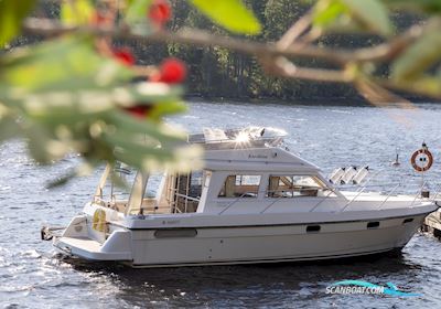 Tristan 345 Flybridge Motorbåt 1999, med Mercruiser 7,3l D-Tronic, Model4-D72010M1, V8 Diesel+Bravo3 Sterndrive motor, Finland