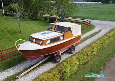 Utø Kabinebåd (Fjordbåd) Motorbåt 1970, med Volvo Penta GL - A, V6, motor, Danmark