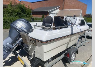 Uttern 4450C Kabinebåd med Yamaha F30 Motorbåt 1996, med Yamaha motor, Danmark