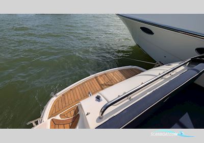 Uttern D68 Motorbåt 2006, med  Mercruiser motor, Sverige