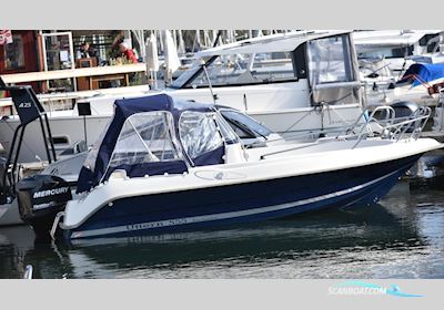 Uttern S55 Motorbåt 2006, med Mercury  motor, Sverige