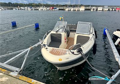 Uttern T51 Motorbåt 2016, med Mercury motor, Sverige