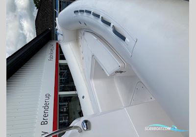 Valiant 685 Classic RIB (Hypalon) med 200 hk Mercury-EFI Verado DS og 1800 kg Brenderup trailer - Anvisningssalg  Motorbåt 2017, med Mercury motor, Danmark
