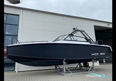 XO BOATS dscvr 9 targa Motorbåt , med Mercury motor, Holland