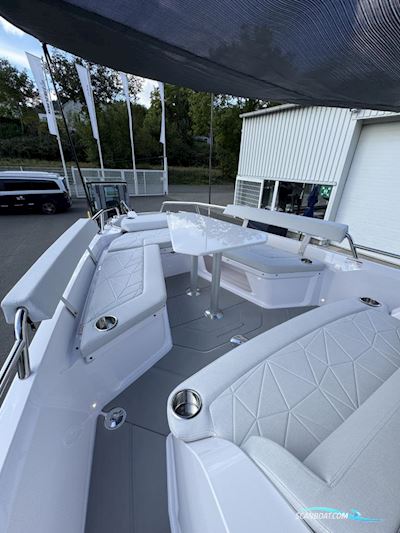 AXOPAR 29 Cross Cabin Motorboat 2025, with Mercury engine, Germany