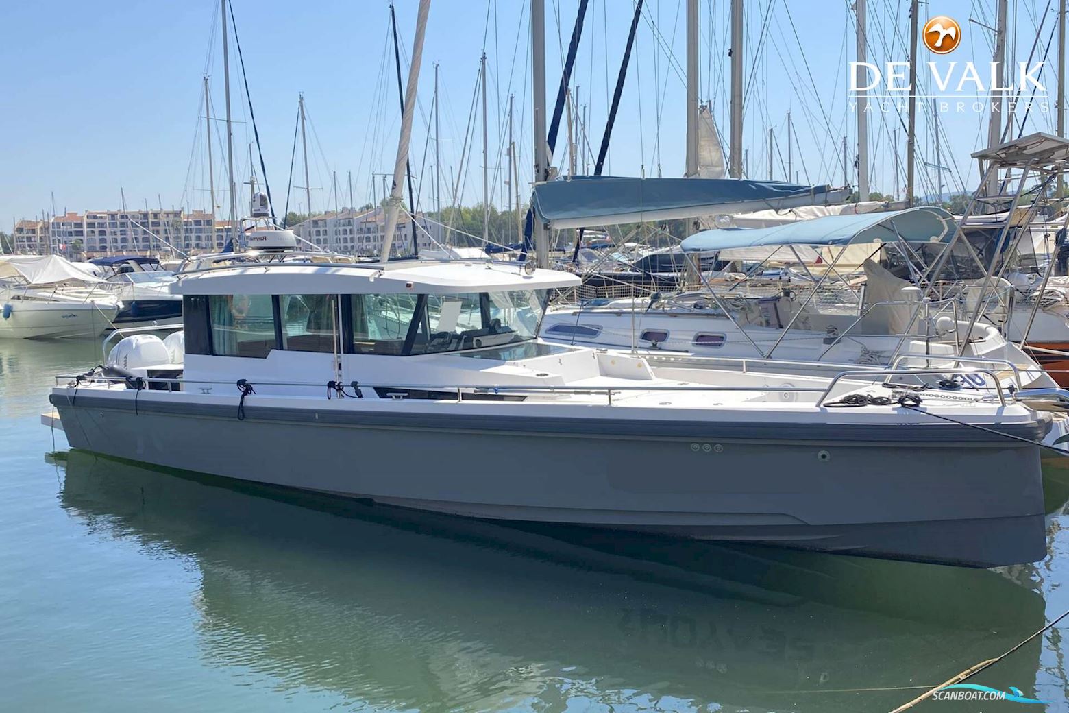 AXOPAR 37 AC Motorboat 2016, with Mercury  engine, France