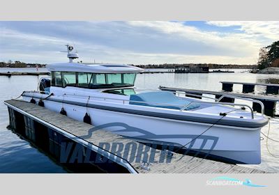 AXOPAR 37 XC Cross Cabin Motorboat 2024, with Mercury V10 engine, Finland