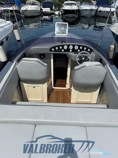 Abbate Tullio Superiority 32 Motorboat 1996, with Cummins 6BT 5.9 M engine, Italy