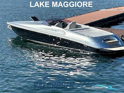 Abbate Tullio Superiority 32 Motorboat 1996, with Cummins 6BT 5.9 M engine, Italy